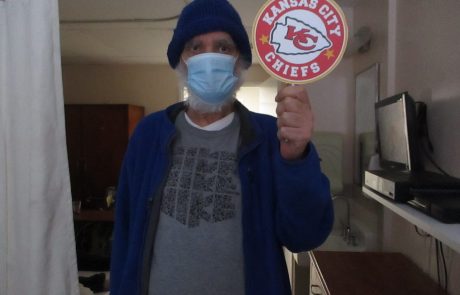 Male Kansas City Chiefs fan